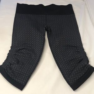 Lululemon flow and go capri leggings size 12